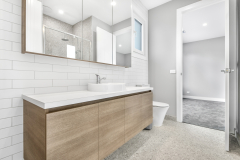 jack & jill bathroom